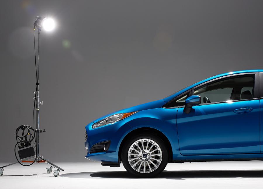  Ford Fiesta 5-Door 2014 года  (US) (фото 33 из 122)